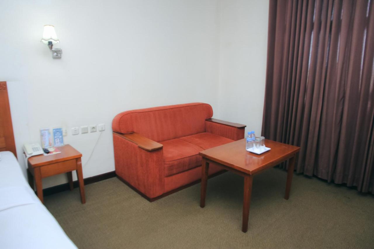 Hotel Bumi Asih Padangsidimpuan Batubelubang 外观 照片
