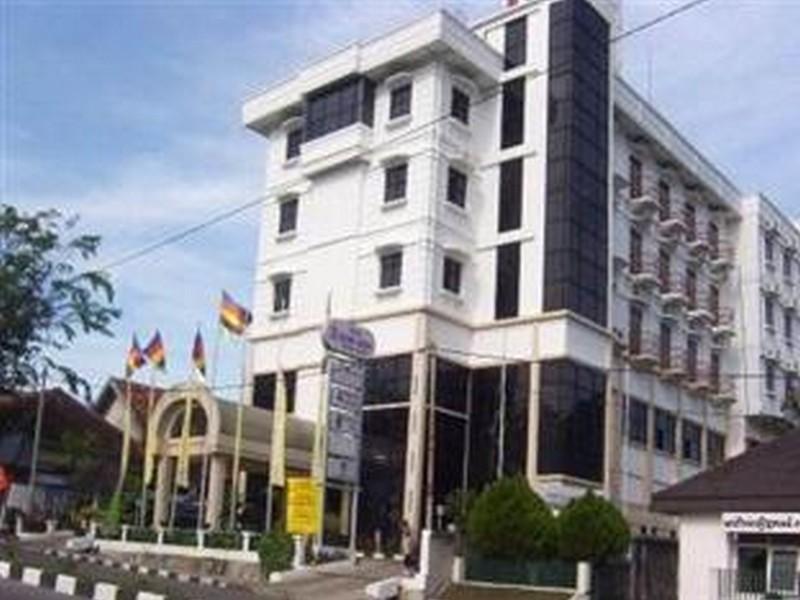 Hotel Bumi Asih Padangsidimpuan Batubelubang 外观 照片