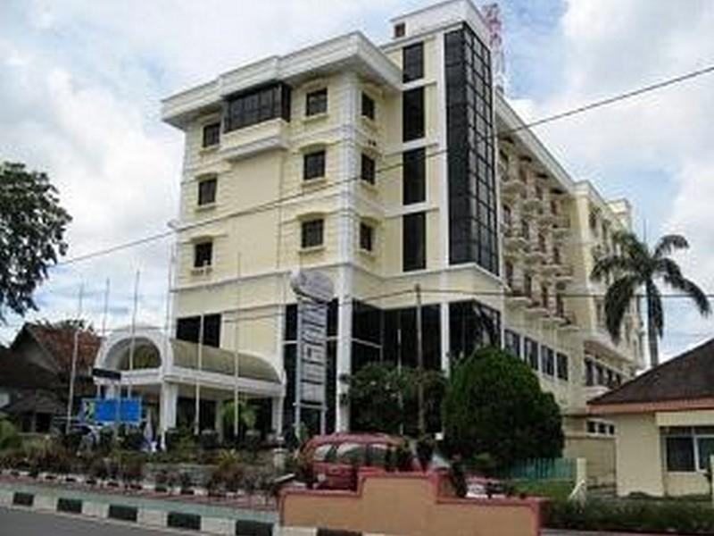 Hotel Bumi Asih Padangsidimpuan Batubelubang 外观 照片
